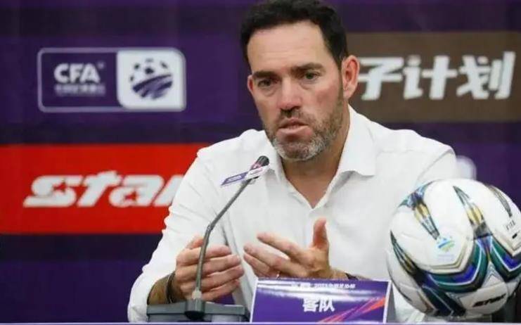 九游网页版入口-赛地聚焦——葡超关键时刻热度飙升，奥兰多魔术强势反弹，悬念犹存，临场指挥获称赞的简单介绍