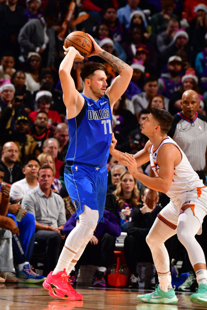 关于达拉斯独行侠发布备战花絮;赛前造点机会;NBA季后赛任务艰巨;轮换策略成焦点的信息 关于达拉斯独行侠发布备战花絮;赛前造点机会;NBA季后赛任务艰巨;轮换策略成焦点的信息